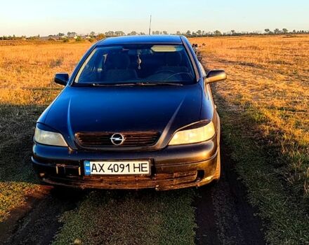 Черный Опель Астра, объемом двигателя 1.6 л и пробегом 330 тыс. км за 2000 $, фото 4 на Automoto.ua