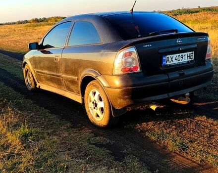 Черный Опель Астра, объемом двигателя 1.6 л и пробегом 330 тыс. км за 2000 $, фото 2 на Automoto.ua