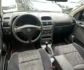 Черный Опель Астра, объемом двигателя 2 л и пробегом 327 тыс. км за 3495 $, фото 3 на Automoto.ua