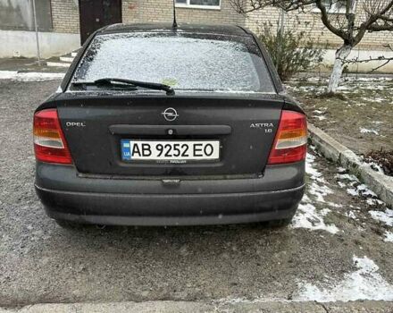Черный Опель Астра, объемом двигателя 1.6 л и пробегом 200 тыс. км за 2700 $, фото 1 на Automoto.ua