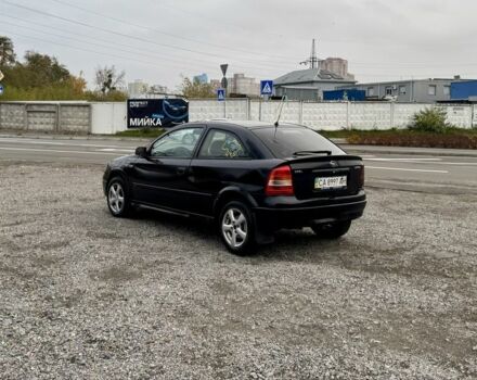 Черный Опель Астра, объемом двигателя 1.6 л и пробегом 258 тыс. км за 1350 $, фото 4 на Automoto.ua