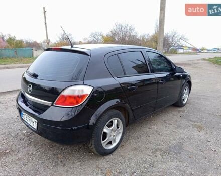 Черный Опель Астра, объемом двигателя 1.6 л и пробегом 301 тыс. км за 4000 $, фото 1 на Automoto.ua