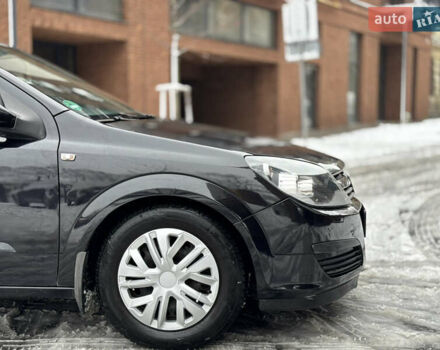 Чорний Опель Астра, об'ємом двигуна 1.6 л та пробігом 194 тис. км за 3800 $, фото 13 на Automoto.ua