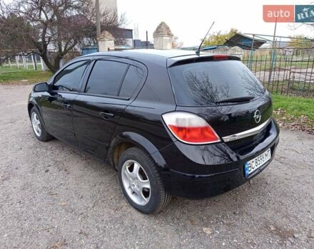Черный Опель Астра, объемом двигателя 1.6 л и пробегом 301 тыс. км за 4000 $, фото 3 на Automoto.ua