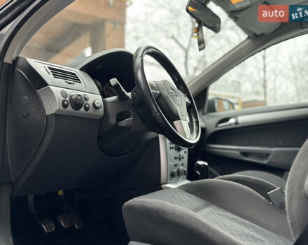 Чорний Опель Астра, об'ємом двигуна 1.6 л та пробігом 194 тис. км за 3800 $, фото 17 на Automoto.ua