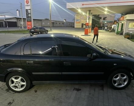 Чорний Опель Астра, об'ємом двигуна 1.6 л та пробігом 232 тис. км за 3900 $, фото 2 на Automoto.ua