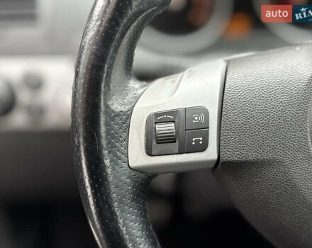 Чорний Опель Астра, об'ємом двигуна 1.6 л та пробігом 194 тис. км за 3800 $, фото 22 на Automoto.ua