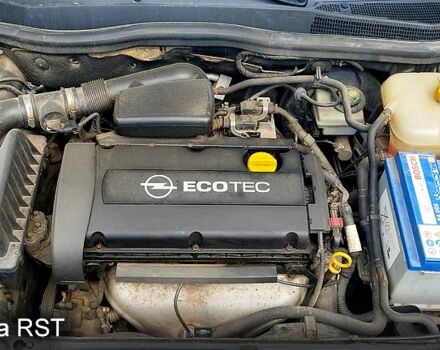 Черный Опель Астра, объемом двигателя 1.6 л и пробегом 310 тыс. км за 2500 $, фото 4 на Automoto.ua