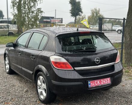 Черный Опель Астра, объемом двигателя 1.4 л и пробегом 212 тыс. км за 5200 $, фото 4 на Automoto.ua