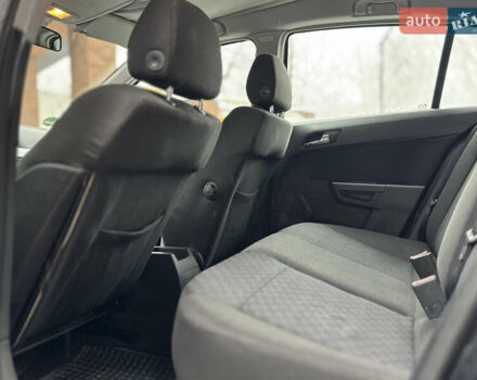 Чорний Опель Астра, об'ємом двигуна 1.6 л та пробігом 194 тис. км за 3800 $, фото 31 на Automoto.ua