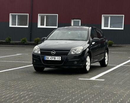 Черный Опель Астра, объемом двигателя 1.6 л и пробегом 273 тыс. км за 3250 $, фото 2 на Automoto.ua