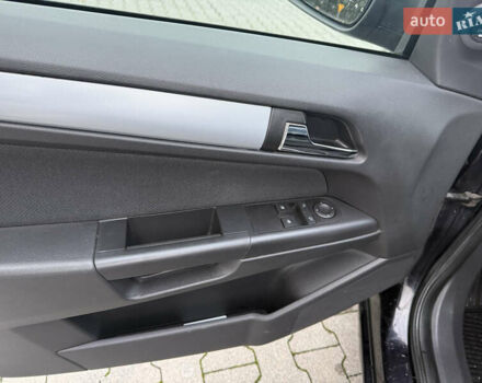 Чорний Опель Астра, об'ємом двигуна 1.6 л та пробігом 265 тис. км за 2000 $, фото 8 на Automoto.ua