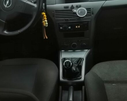 Чорний Опель Астра, об'ємом двигуна 1.4 л та пробігом 32 тис. км за 4300 $, фото 15 на Automoto.ua