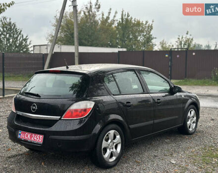 Черный Опель Астра, объемом двигателя 1.4 л и пробегом 212 тыс. км за 5200 $, фото 12 на Automoto.ua