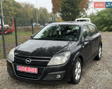 Черный Опель Астра, объемом двигателя 1.4 л и пробегом 212 тыс. км за 5200 $, фото 6 на Automoto.ua