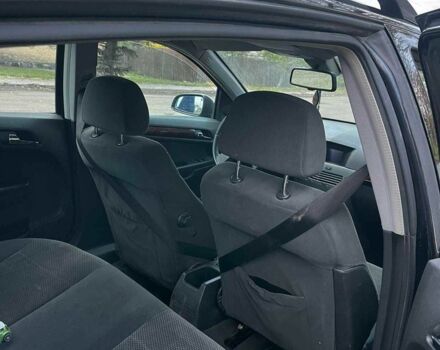 Черный Опель Астра, объемом двигателя 1.6 л и пробегом 340 тыс. км за 4500 $, фото 4 на Automoto.ua