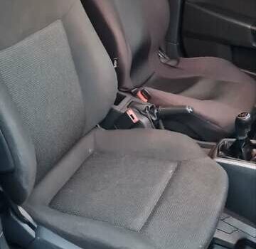 Черный Опель Астра, объемом двигателя 1.4 л и пробегом 300 тыс. км за 3350 $, фото 11 на Automoto.ua