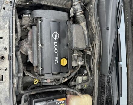 Черный Опель Астра, объемом двигателя 1.6 л и пробегом 265 тыс. км за 2000 $, фото 15 на Automoto.ua