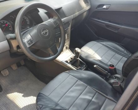 Черный Опель Астра, объемом двигателя 1.6 л и пробегом 265 тыс. км за 3999 $, фото 7 на Automoto.ua