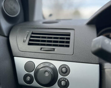 Черный Опель Астра, объемом двигателя 1.6 л и пробегом 260 тыс. км за 4000 $, фото 27 на Automoto.ua