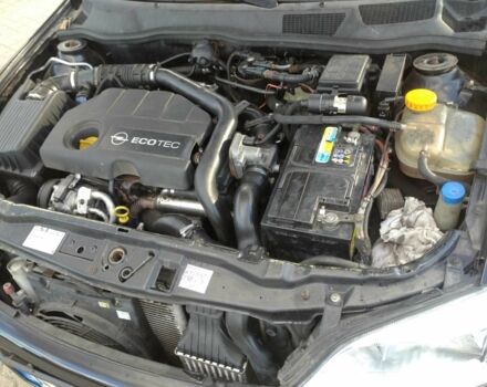 Черный Опель Астра, объемом двигателя 1.7 л и пробегом 298 тыс. км за 3700 $, фото 7 на Automoto.ua