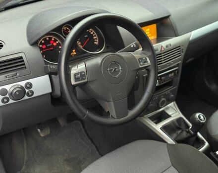 Чорний Опель Астра, об'ємом двигуна 1.6 л та пробігом 231 тис. км за 5899 $, фото 6 на Automoto.ua