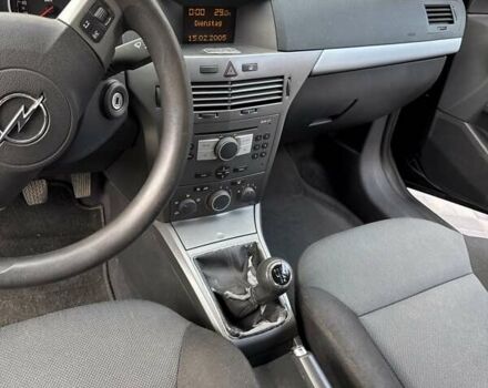 Чорний Опель Астра, об'ємом двигуна 1.6 л та пробігом 214 тис. км за 4550 $, фото 13 на Automoto.ua