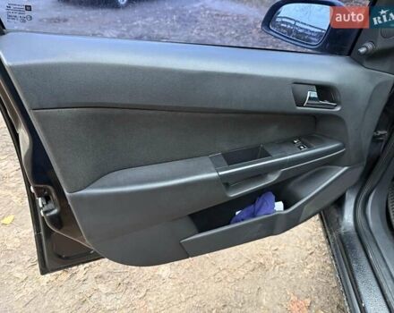 Чорний Опель Астра, об'ємом двигуна 1.6 л та пробігом 350 тис. км за 3940 $, фото 8 на Automoto.ua