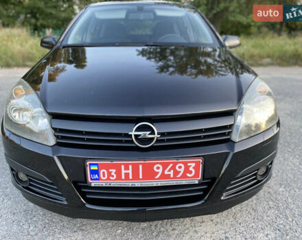 Черный Опель Астра, объемом двигателя 1.8 л и пробегом 153 тыс. км за 6750 $, фото 6 на Automoto.ua