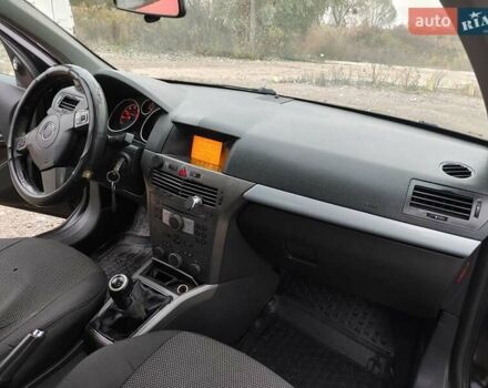 Опель Астра 2005 в Киеве на Automoto.ua Черный Опель Астра, объемом двигателя 1.6 л и пробегом 225 тыс. км за 3600 $, фото 17 на Automoto.ua