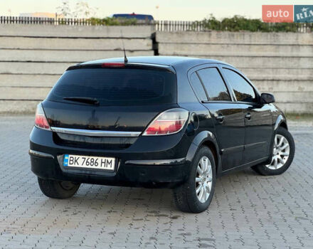 Черный Опель Астра, объемом двигателя 1.6 л и пробегом 280 тыс. км за 4000 $, фото 3 на Automoto.ua