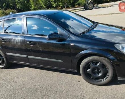 Черный Опель Астра, объемом двигателя 1.6 л и пробегом 224 тыс. км за 6100 $, фото 4 на Automoto.ua