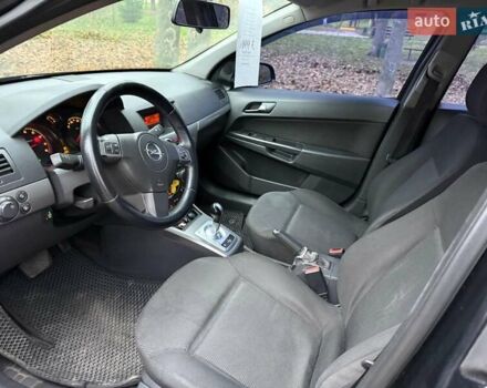 Чорний Опель Астра, об'ємом двигуна 1.6 л та пробігом 350 тис. км за 3940 $, фото 10 на Automoto.ua