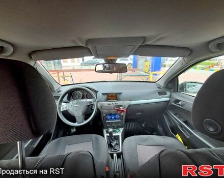 Чорний Опель Астра, об'ємом двигуна 1.7 л та пробігом 277 тис. км за 4800 $, фото 2 на Automoto.ua