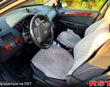 Черный Опель Астра, объемом двигателя 1.6 л и пробегом 0 тыс. км за 4650 $, фото 3 на Automoto.ua