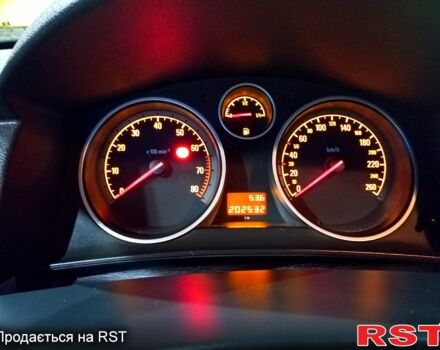 Черный Опель Астра, объемом двигателя 1.6 л и пробегом 203 тыс. км за 5200 $, фото 6 на Automoto.ua