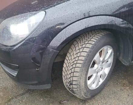 Черный Опель Астра, объемом двигателя 1.8 л и пробегом 227 тыс. км за 4700 $, фото 11 на Automoto.ua