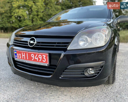 Черный Опель Астра, объемом двигателя 1.8 л и пробегом 153 тыс. км за 6750 $, фото 4 на Automoto.ua
