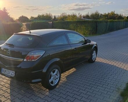 Черный Опель Астра, объемом двигателя 1.8 л и пробегом 243 тыс. км за 1100 $, фото 3 на Automoto.ua