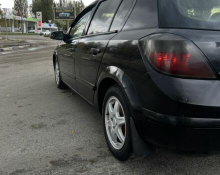 Черный Опель Астра, объемом двигателя 1.6 л и пробегом 245 тыс. км за 3499 $, фото 6 на Automoto.ua