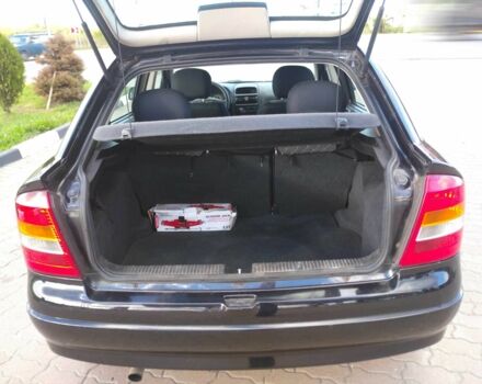 Черный Опель Астра, объемом двигателя 1.7 л и пробегом 298 тыс. км за 3700 $, фото 3 на Automoto.ua