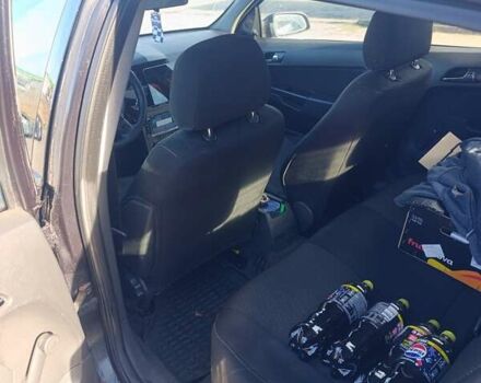 Черный Опель Астра, объемом двигателя 1.4 л и пробегом 250 тыс. км за 4000 $, фото 4 на Automoto.ua