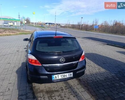 Черный Опель Астра, объемом двигателя 1.4 л и пробегом 250 тыс. км за 4000 $, фото 1 на Automoto.ua
