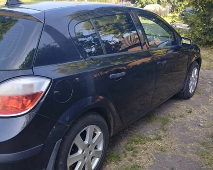 Черный Опель Астра, объемом двигателя 1.6 л и пробегом 265 тыс. км за 3999 $, фото 8 на Automoto.ua