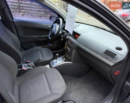 Чорний Опель Астра, об'ємом двигуна 1.6 л та пробігом 350 тис. км за 3940 $, фото 19 на Automoto.ua