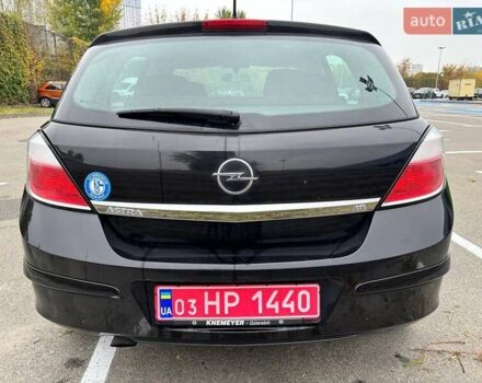 Черный Опель Астра, объемом двигателя 1.8 л и пробегом 184 тыс. км за 4800 $, фото 5 на Automoto.ua