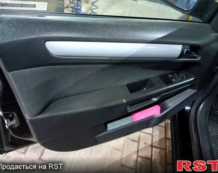 Черный Опель Астра, объемом двигателя 1.6 л и пробегом 203 тыс. км за 5200 $, фото 4 на Automoto.ua