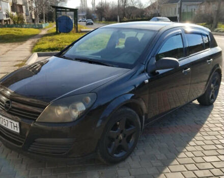 Черный Опель Астра, объемом двигателя 1.4 л и пробегом 200 тыс. км за 4700 $, фото 2 на Automoto.ua