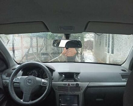 Чорний Опель Астра, об'ємом двигуна 1.6 л та пробігом 300 тис. км за 3200 $, фото 2 на Automoto.ua