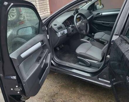 Черный Опель Астра, объемом двигателя 1.8 л и пробегом 227 тыс. км за 4700 $, фото 9 на Automoto.ua